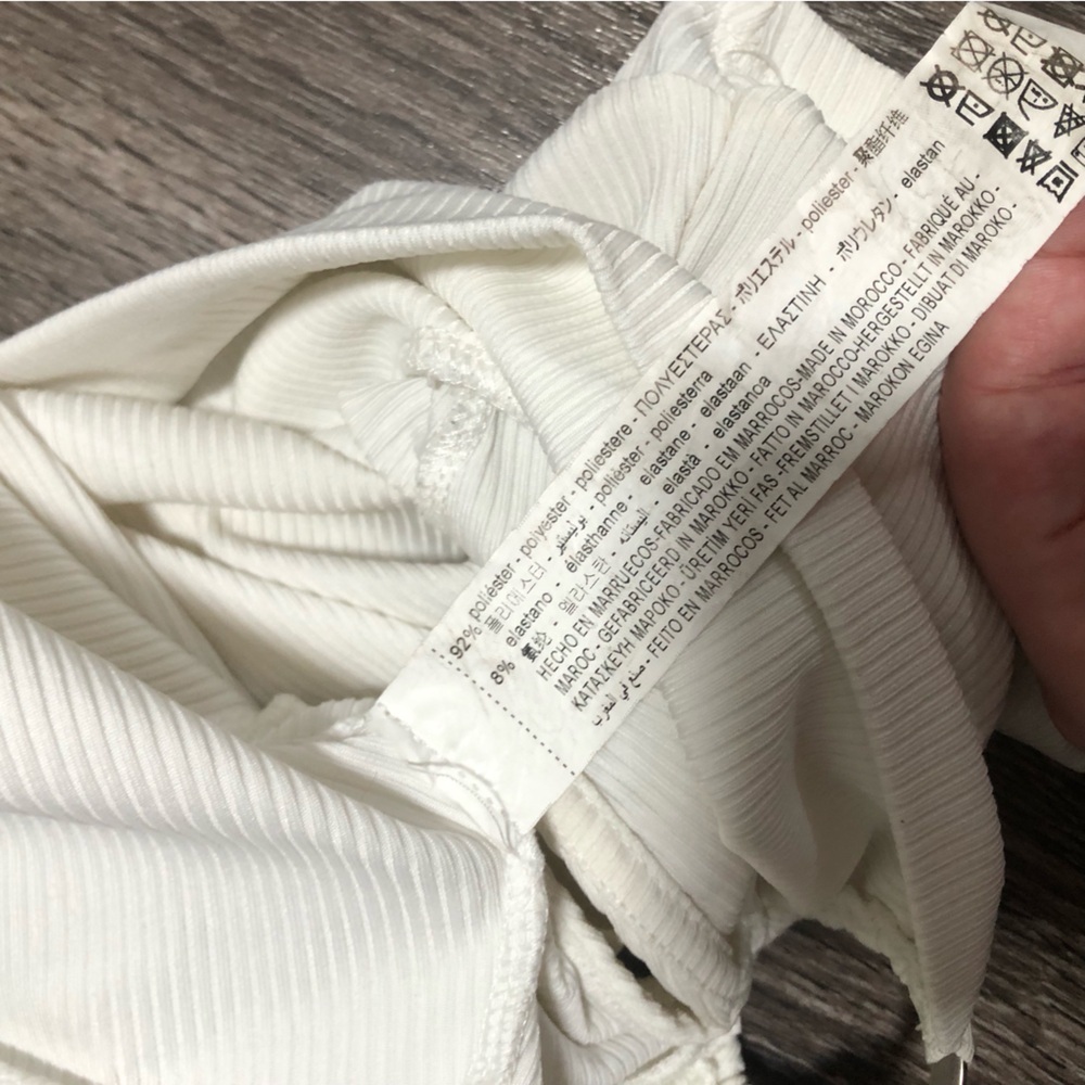 Bershka White Ribbed Ring Detail O-Ring Crop Top - Small - Picture 8 of 8